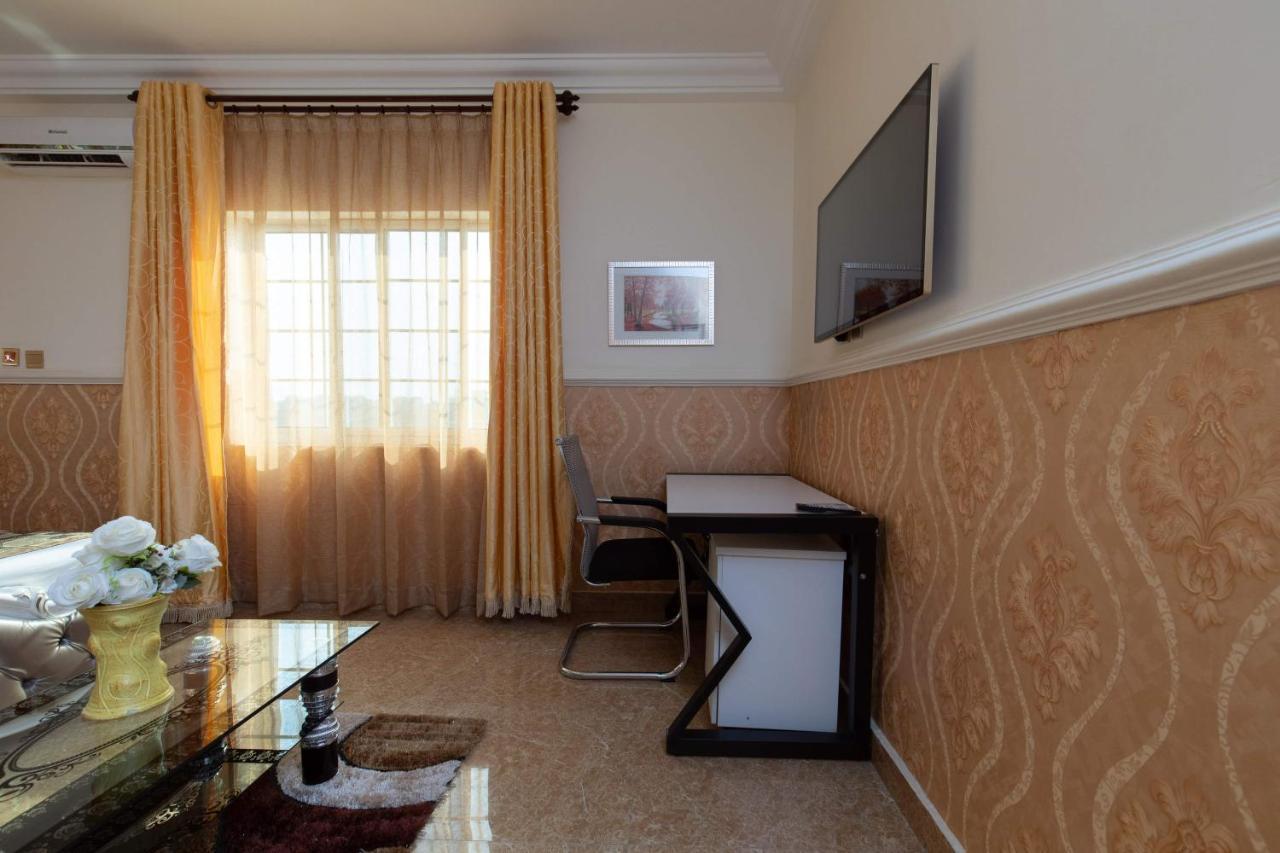 أكرا Ag Hotel And Suites المظهر الخارجي الصورة